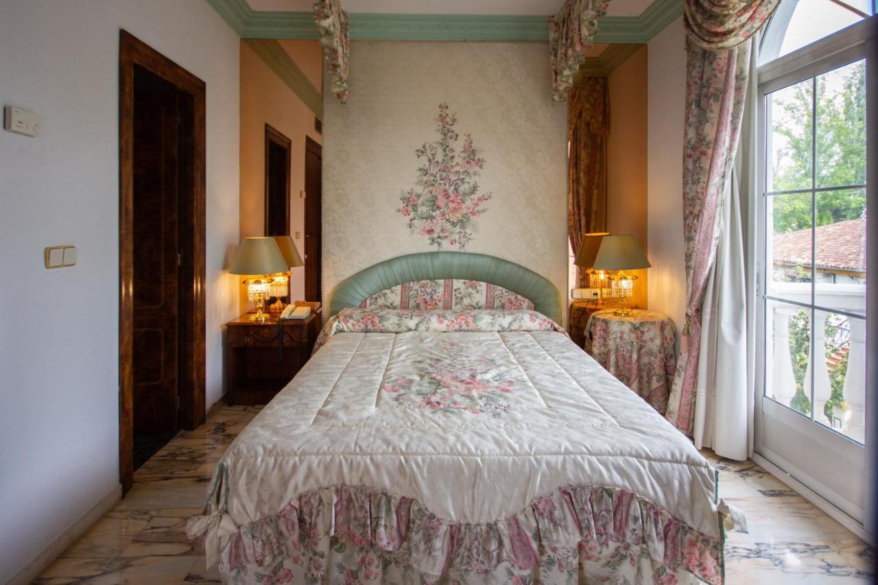 Hotel Hidalgo Martos Luaran gambar